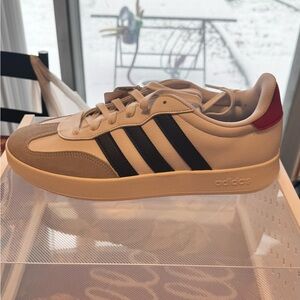 Adidas Men's Cream and Black Sneakers